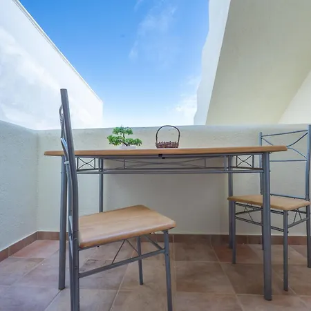 アパート Little Yard & #8