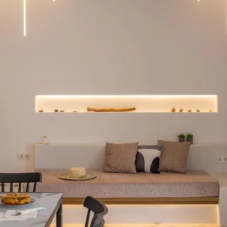 Little Yard & #8 アパート *