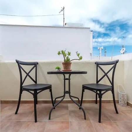 Little Yard & #8 アパート Naxos City