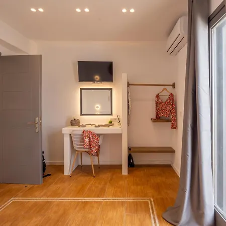 Little Yard & #8 * Naxos City