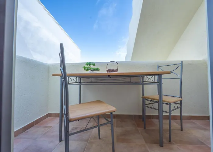 Apartment Little Yard & #8